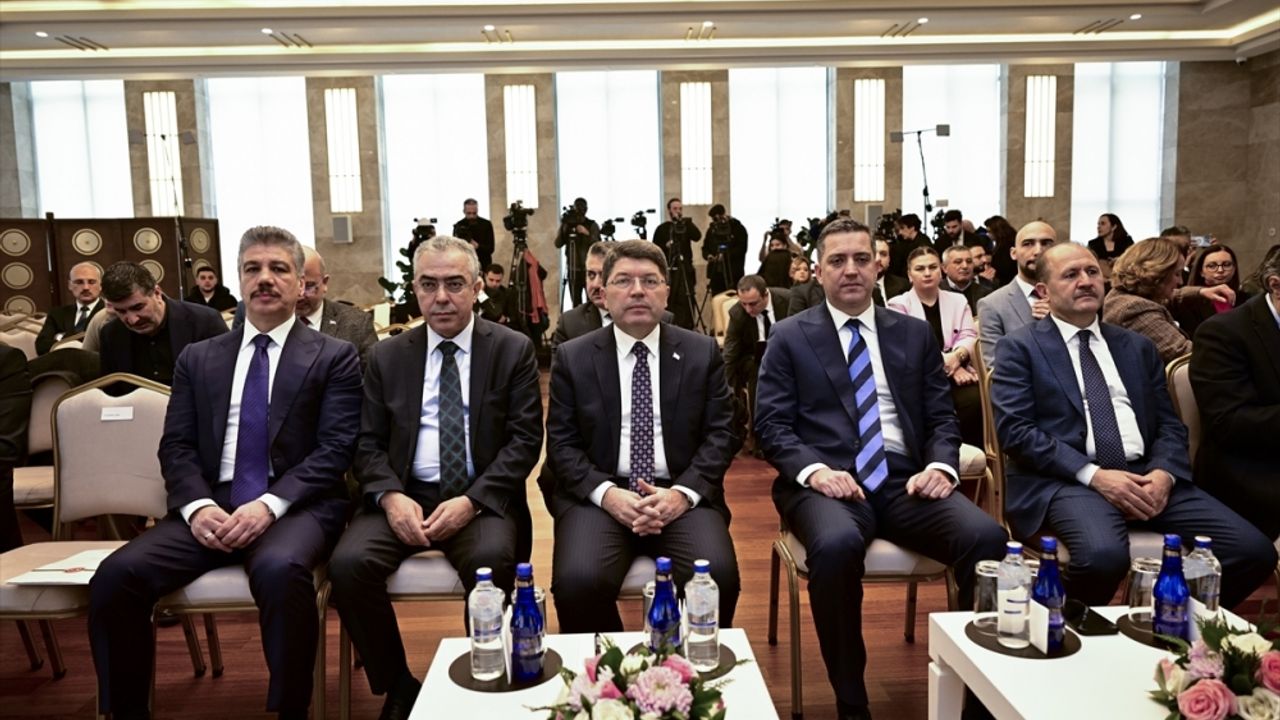 "Yeni Anayasa Genel Değerlendirme Çalıştayı" Cumhurbaşkanlığı Külliyesi'nde yapıldı