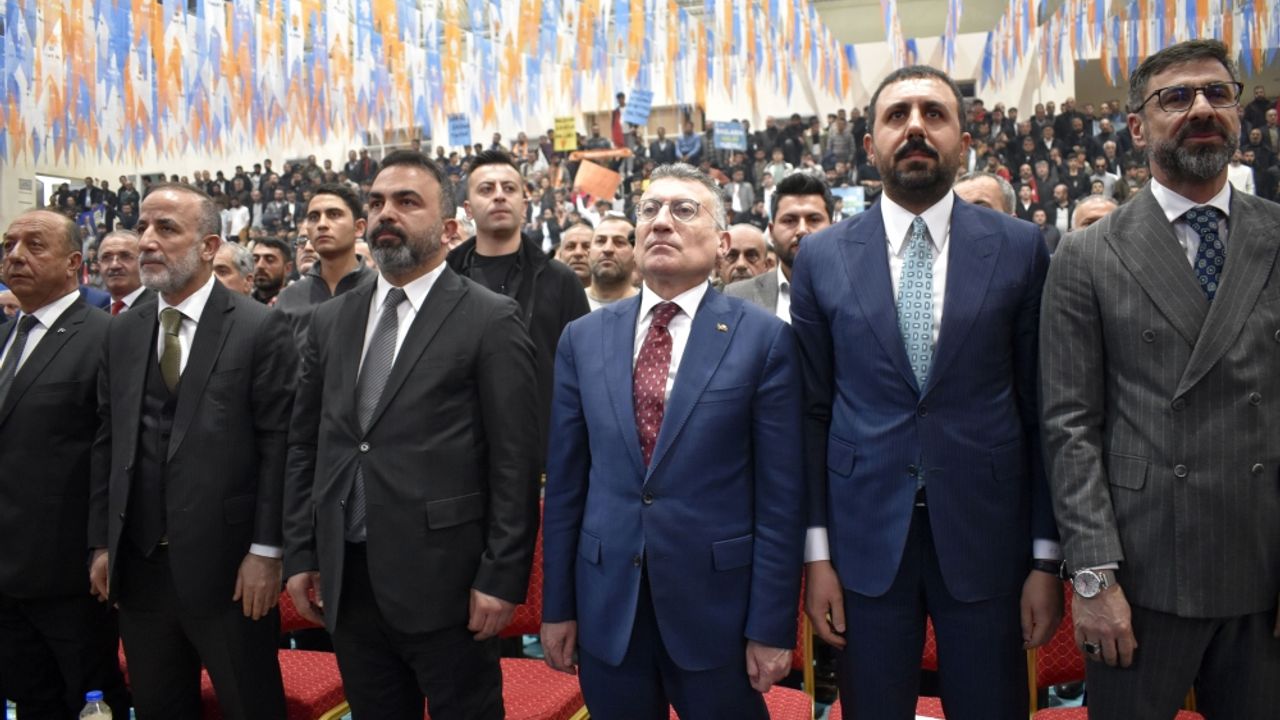 Bitlis'te AK Parti Aday Tanıtım Toplantısı yapıldı