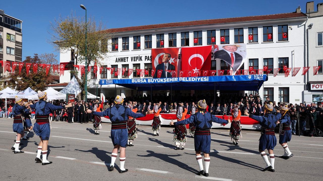 Bursa’da Cumhuriyet Bayramı coşkusu