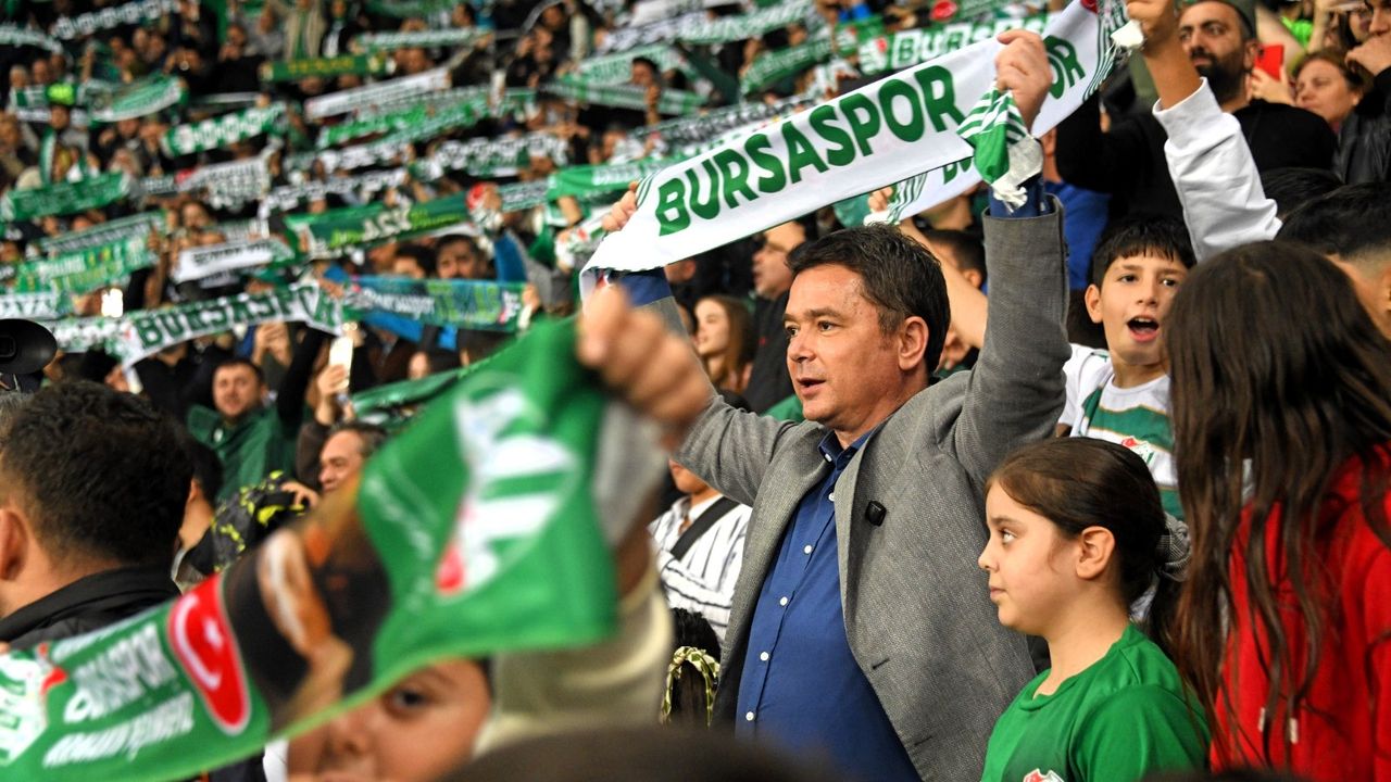 Osmangazi Belediyesi’nden şampiyonluk yolunda Bursaspor’a tam destek