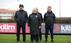 Kayseri Büyükşehir Belediye Başkanı Memduh Büyükkılıç, Kayserispor Kulübünü ziyaret etti