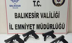 Balıkesir merkezli silah kaçakçılığı operasyonunda yakalanan 3 şüpheli tutuklandı