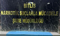 Bitlis'te yabancı uyruklu şüphelinin mide ve bağırsağından 550 gram sentetik uyuşturucu çıktı