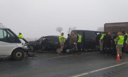 Bitlis'te zincirleme trafik kazasında 20 kişi yaralandı