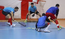 Gaziantep Polisgücü hokeyde çifte şampiyonluk peşinde