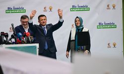 Hamza Dağ, İzmir'deki havalimanında partililerce karşılandı