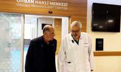 Organ nakliyle hayata tutunan hasta 30 yıl sonra ameliyatını yapan doktoruyla buluştu