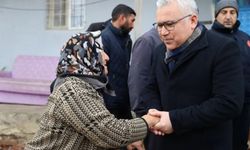 Sivas Valisi Şimşek, 4,4 büyüklüğünde deprem meydana gelen Gürün ilçesinde incelemede bulundu: