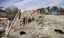 Tunceli'de polis ve jandarma enkazda arama kurtarma tatbikatı yaptı