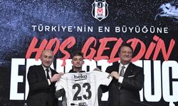 Beşiktaş, yeni transferleri için imza töreni düzenledi