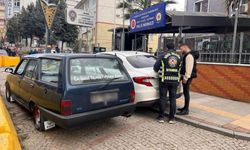 Pendik'te trafiği tehlikeye düşüren sürücüye 4 bin 140 lira ceza