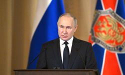 Putin: "Teröristlerin arkasında duran herkesi tespit edip cezalandıracağız"