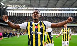 Derbiyi kazanan Fenerbahçe şampiyonluk umutlarını sürdürdü