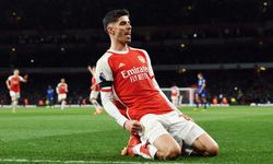 Premier Lig'deki Londra derbisinde lider Arsenal, Chelsea'yi 5-0 yendi