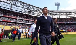 Beşiktaş'ın yeni teknik direktörü Giovanni van Bronckhorst oldu