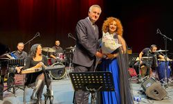 "Dünya Sesleri Bursa'da" konserleri Lena Chamamyan ile başladı