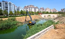 Büyükşehir’den Ayvalı Dere’de temizlik ve ıslah çalışması