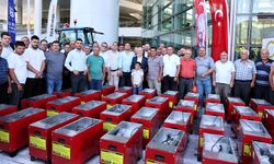 Bursa Büyükşehir’den kırsal mahallelere ekipman desteği