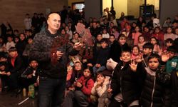 Osmangazi’de gölge oyunu Karagöz’e çocuklardan büyük ilgi