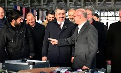 Başkan Yılmaz, Millet Mahallesi’nde pazar esnafı ile buluştu