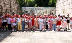 Osmangazi Belediyesi çocuklara kitap ve tarih sevgisi aşılıyor