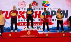 Büyükşehirli Karateci Naz Kayadere’den altın madalya