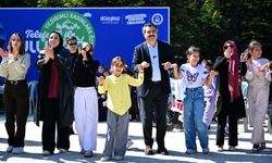 Yıldırımlı kadınlar teleferikle Uludağ’ın keyfini çıkardı
