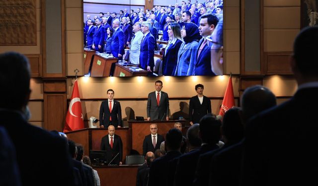 İBB'de ilk meclis oturumu Başkan İmamoğlu önderliğinde açıldı