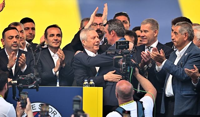 Ali Koç yeniden Fenerbahçe başkanlığına seçildi
