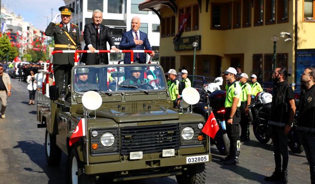 Bursa’da ‘Zafer Bayramı’ coşkusu