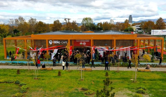 İsmail Hakkı Tonguç Bağış ve Şiir Kütüphanesi ile Genç Kafe açıldı