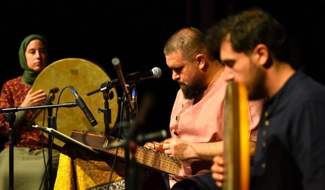 Ünlü santur sanatçısından Yıldırımlılara konser