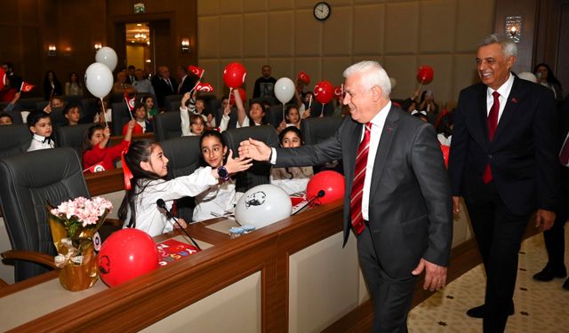 Bursa Büyükşehir Meclisi’nde söz çocukların