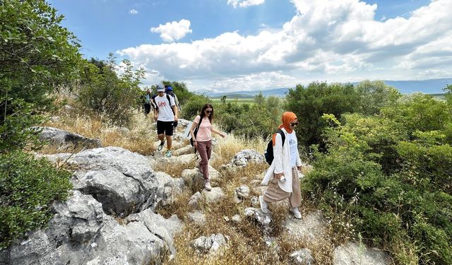 Mysia Yolları’nda Leylek Şenliğine özel yürüyüş