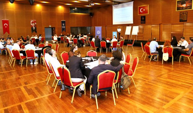 Büyükşehir’den ‘Bursa Kent Mobilyaları Tasarım Çalıştayı’