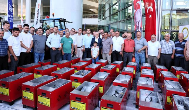 Bursa Büyükşehir’den kırsal mahallelere ekipman desteği