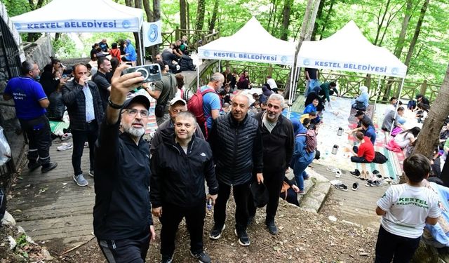 Kestel’de doğa ve aile yürüyüşü: Küreklidere Şelalesi’nde birlik mesajı