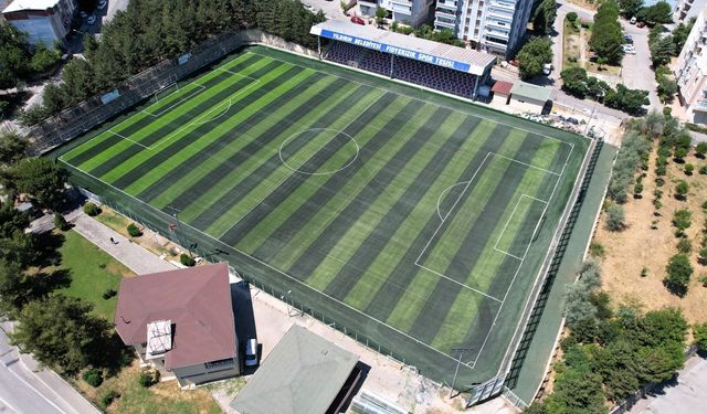 Fidyekızık Spor Tesisi’nin zemini yenilendi