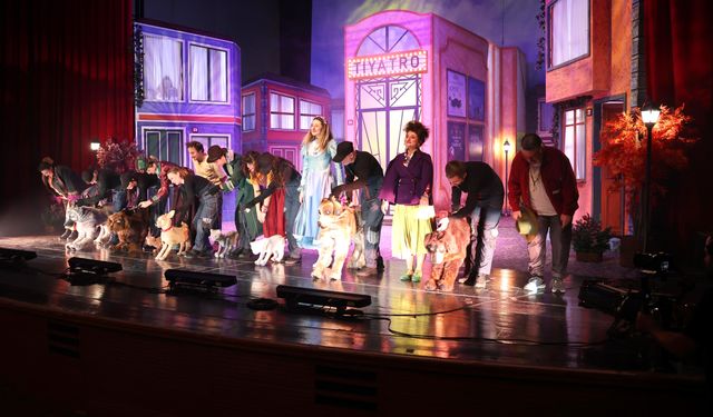 Karagöz Kukla ve Gölge Oyunları’na renkli açılış