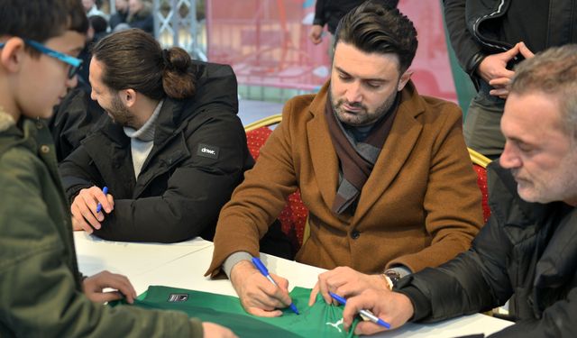 Bursa’da yeni yıl heyecanına yeşil-beyaz renkler damga vurdu