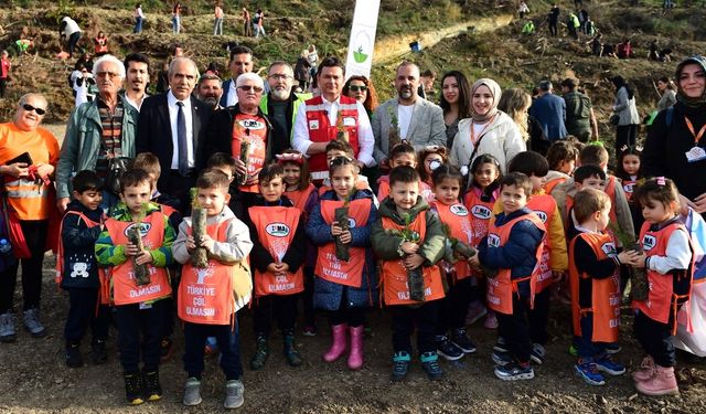 Osmangazi’de kitaplardan yeşerecek ormana ilk tohumlar bırakıldı