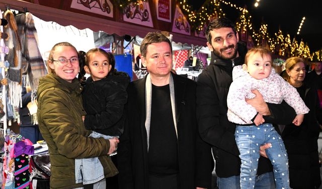 Yeni Yıl Festivali’nde Başkan Erkan Aydın vatandaşlarla buluştu