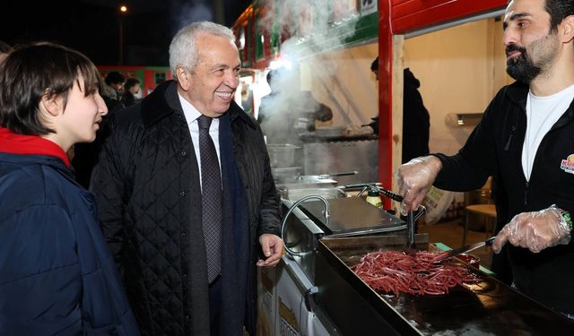 Nilüfer’de yeni yıl coşkusu meydanları doldurdu