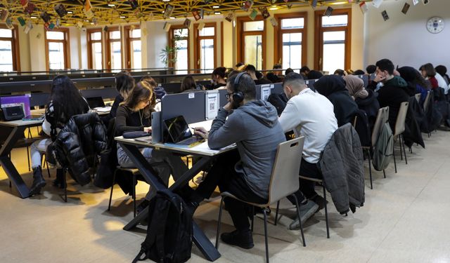 Bursa'nın bilgiye açılan kapılarına büyük ilgi