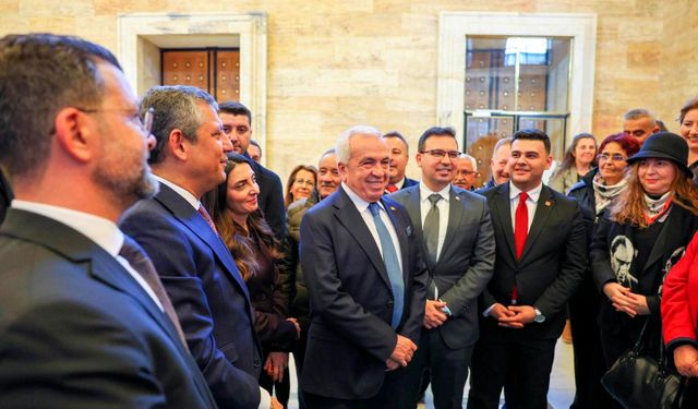 Nilüfer’in yatırımlarına CHP Genel Başkanı Özel’den temel atma sözü