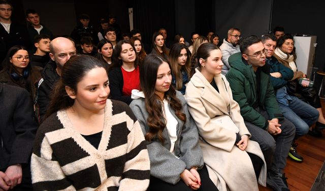 Başkan Aydın’dan gençlere güçlü destek