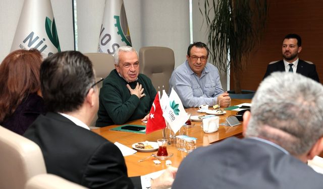 Başkan Şadi Özdemir yüksek teknolojiyi işaret etti