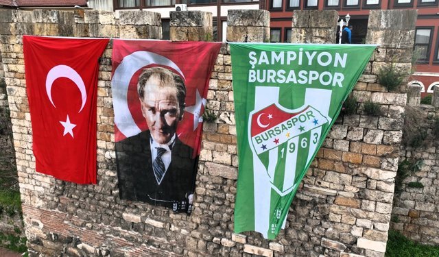Bursa yeşil beyaza büründü