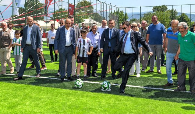 Başkan Erkan Aydın Osmangazi’yi spor tesisleriyle donatıyor