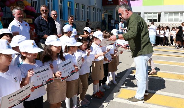 Geleceğin şampiyon tenisçileri Osmangazi’de yetişiyor
